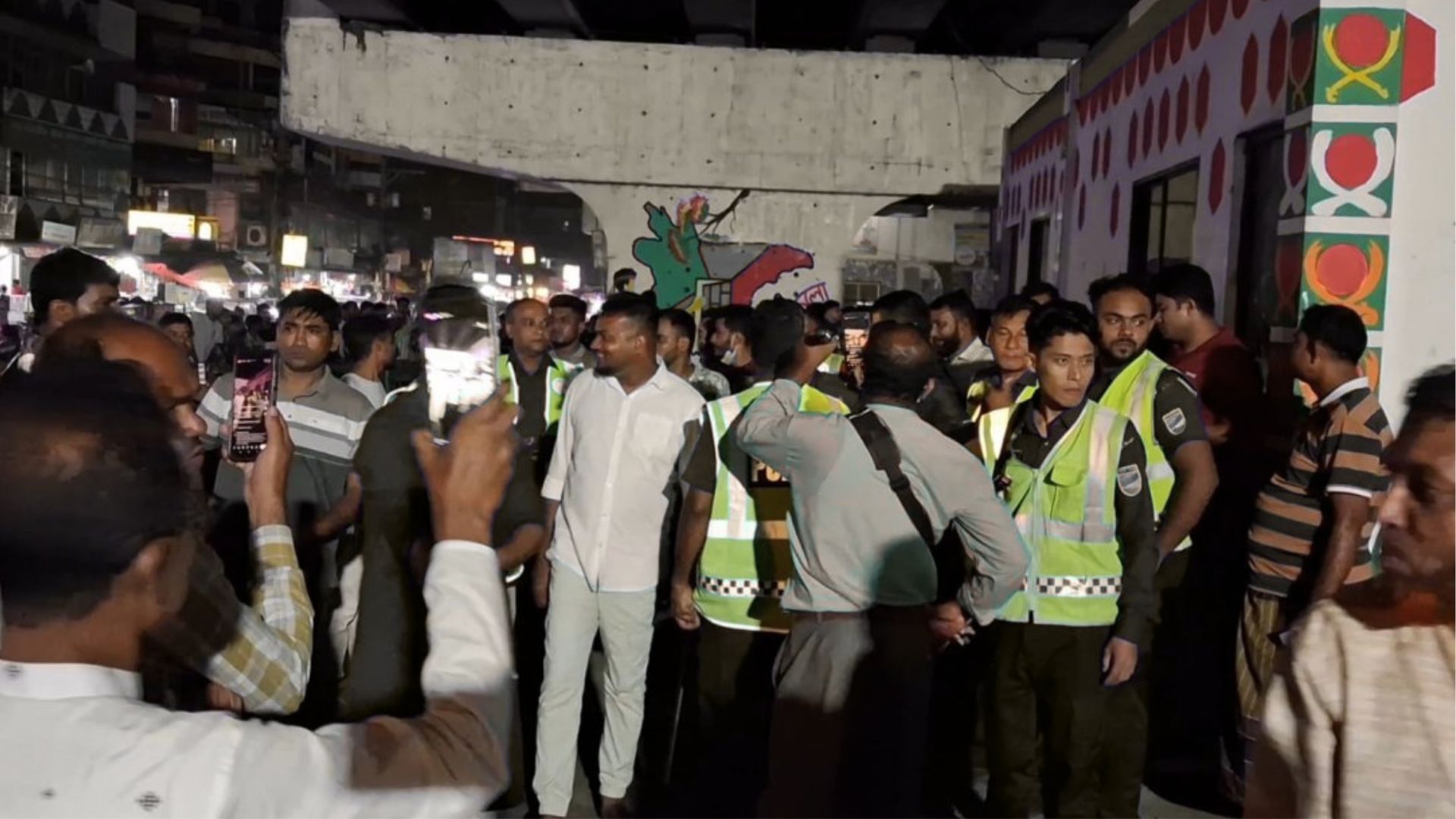 শিশু শিক্ষার্থী নির্যাতনের ঘটনায় শ্রীপুরে শিক্ষক গ্রেপ্তার